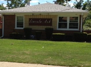 119 E Ash St, Lombard, IL