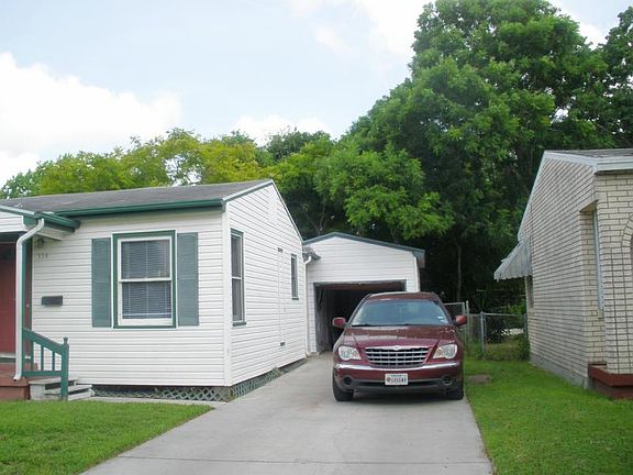 3rd image of 334 Angelo Dr