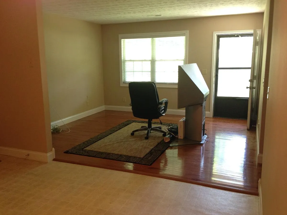1301 Goldleaf Street — Photo 3