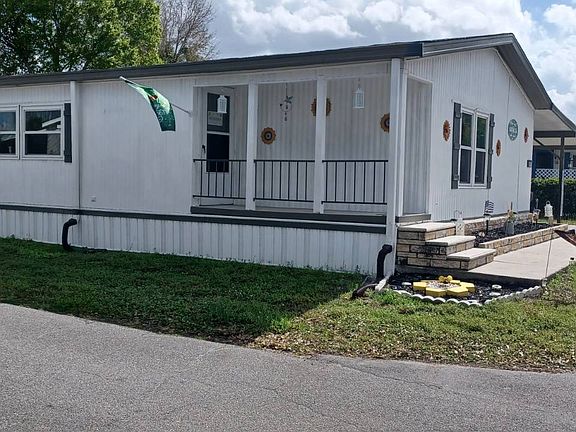 3rd image of 1815 Kingsmill Dr