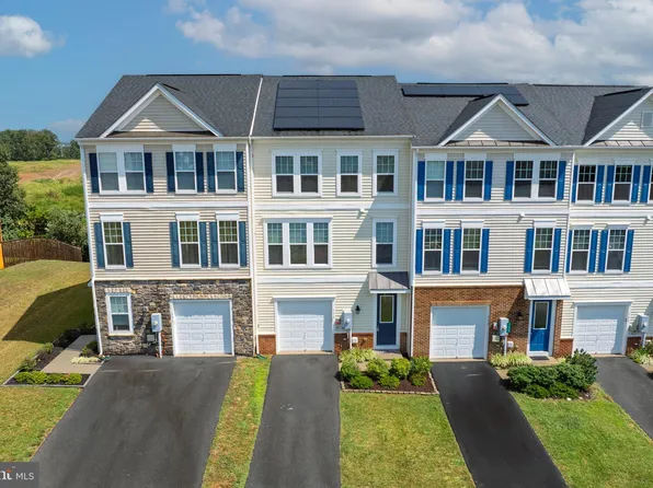 154 Solara Dr, Winchester, VA 22602