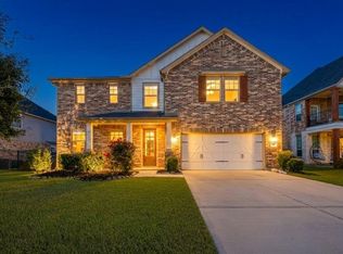 444 Round Lake Dr, Rosenberg, TX 77469