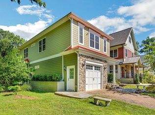 5733 6th St N, Arlington, VA 22205