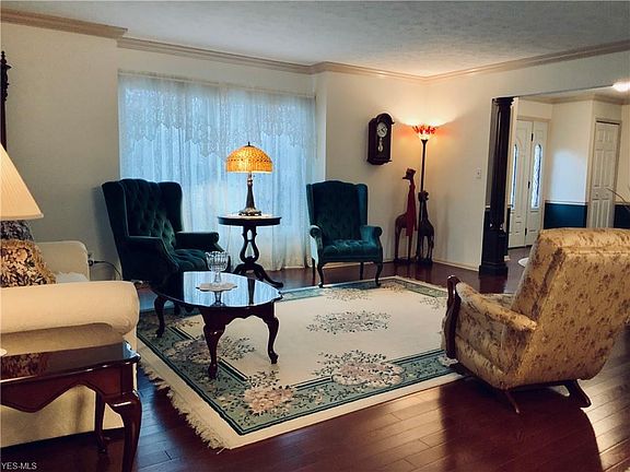 3rd image of 15738 Forestwood Dr