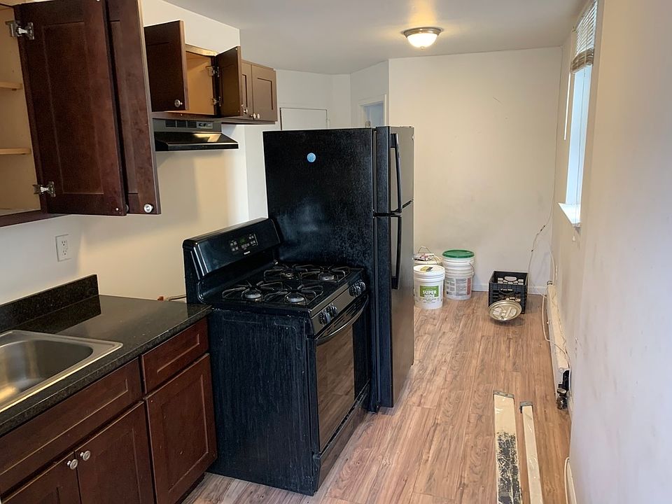 1st image of 2277 Steinway St APT 7