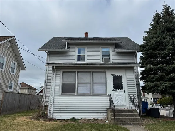 31 Denver Ave, Cranston, RI 02905