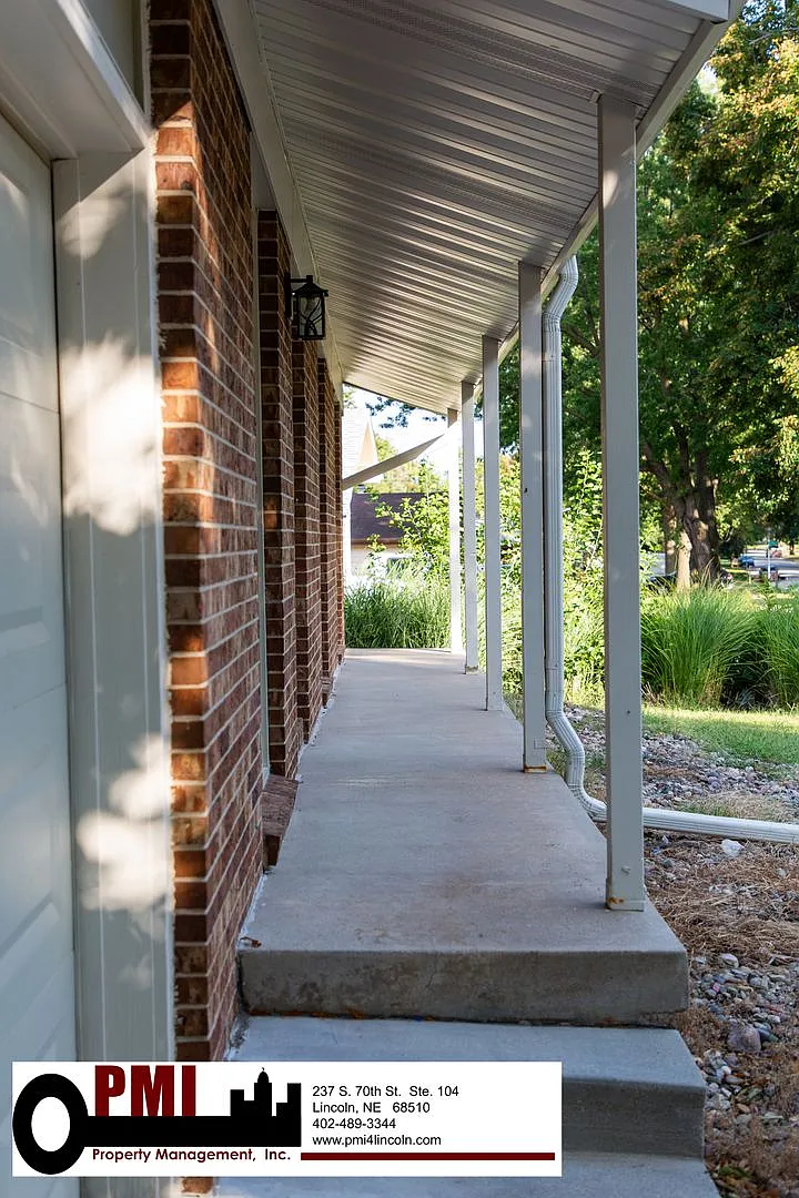 3 Bedroom Ranch Home. Coming Soon! — Photo 4