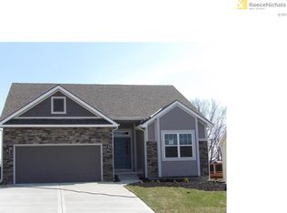 12315 N Highland Ave, Kansas City, MO 64165