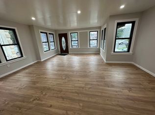 130 Pugsley Ave #1, Bronx, NY 10473