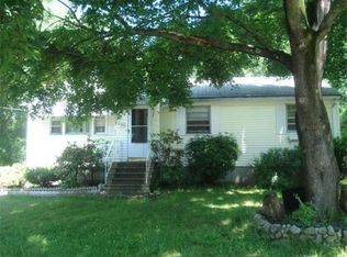 104 Crestfield Dr, Brockton, MA 02302