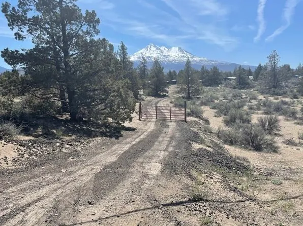 18 Mount Shasta Vista St, Montague, CA 96064