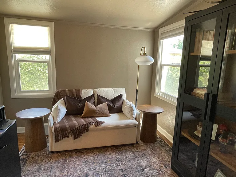 3rd bedroom/office/nursery