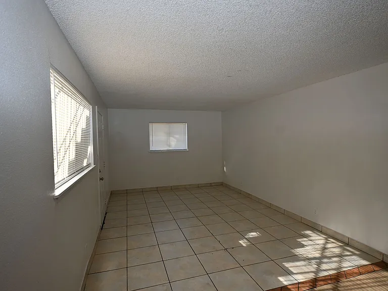 2301 Stewart Ave #A — Photo 6