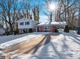 8621 Blackpool Dr, Annandale, VA 22003