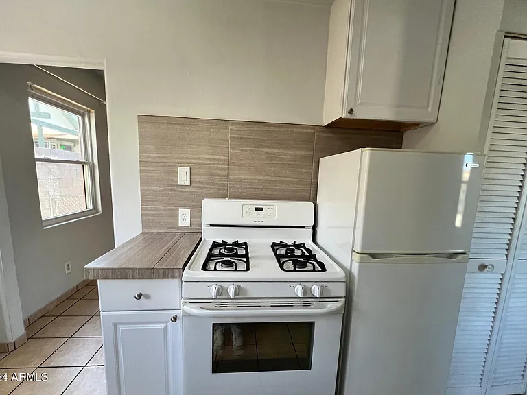 30 W Culver St #B — Photo 14