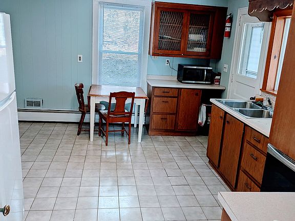 2nd image of 4 Academy St #1