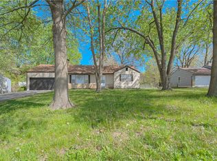 8517 Blue Ridge Blvd, Kansas City, MO 64138