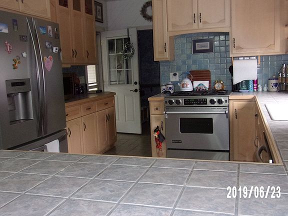 3rd image of 294 West Grn