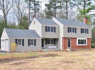 9 Westridge Dr, Simsbury, CT 06070