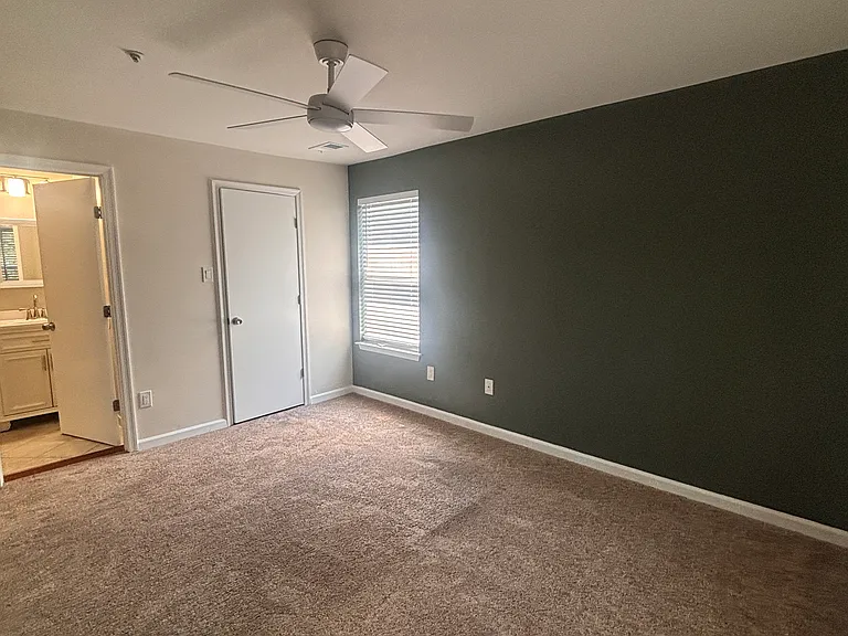 14201 Wolf Creek Pl #6 — Photo 31