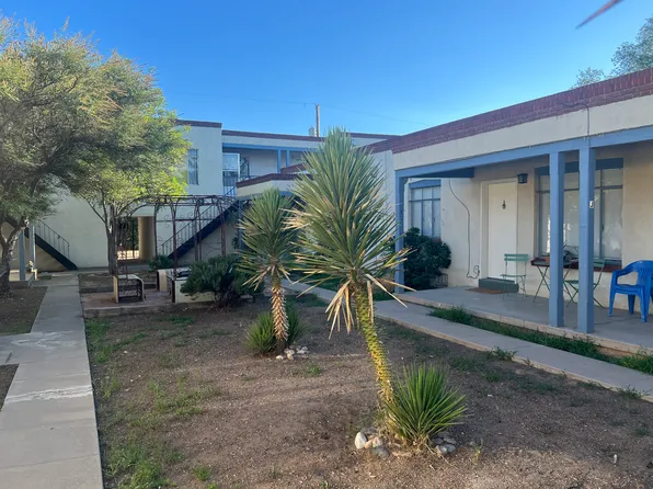 Updated Spacious and Sleek Downtown Studio with Balcony!, 1116 Silver Ave SW #F, Albuquerque, NM 87102