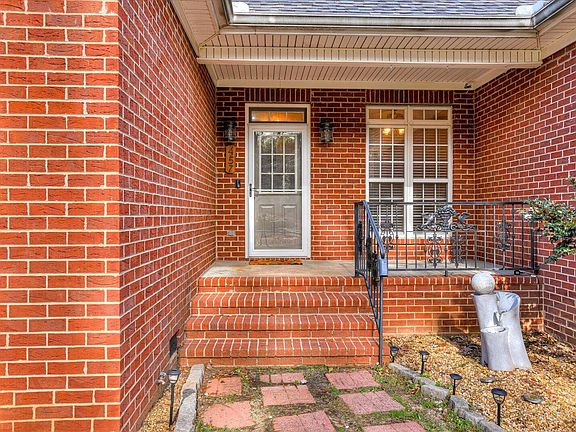 4th image of 457 Sugarcreek Dr