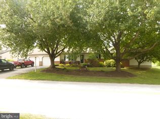 1731 Windy Hill Rd, Lancaster, PA 17602