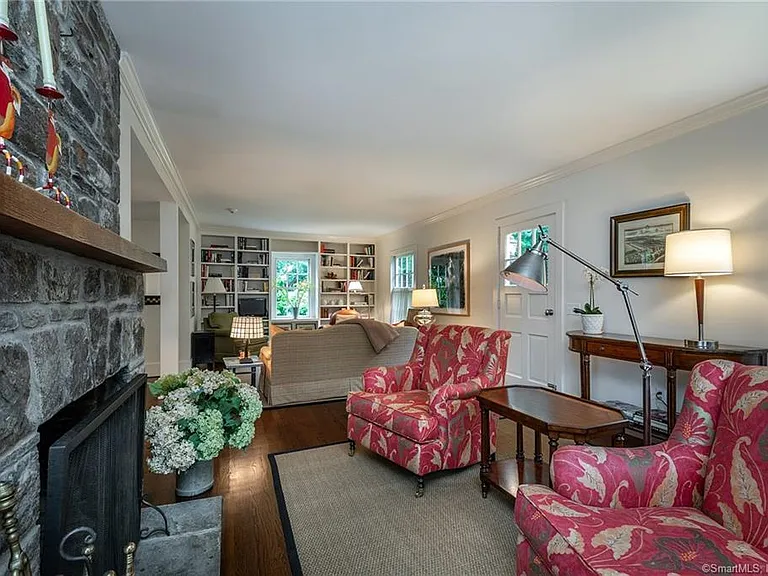 37 Turner Rd — Photo 5