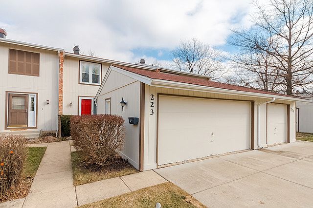 1st image of 223 Edgewater Dr