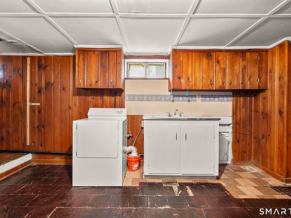 4th image of 244 Alexander Road