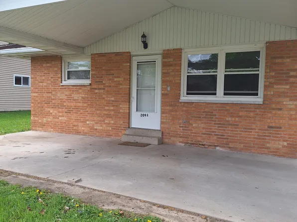 209 Yosemite Ave APT A, Lincoln, IL 62656