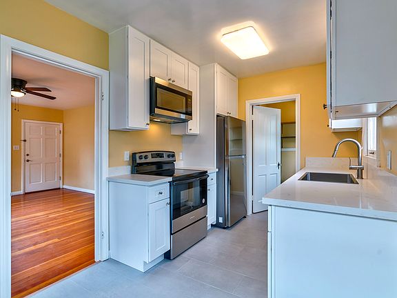 5th image of 940 N San Gabriel Ave #942-B