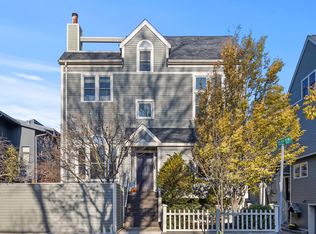2 Walden Mews, Cambridge, MA 02140