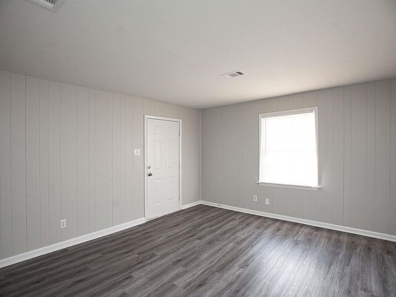2nd image of 25 Allyson Cir