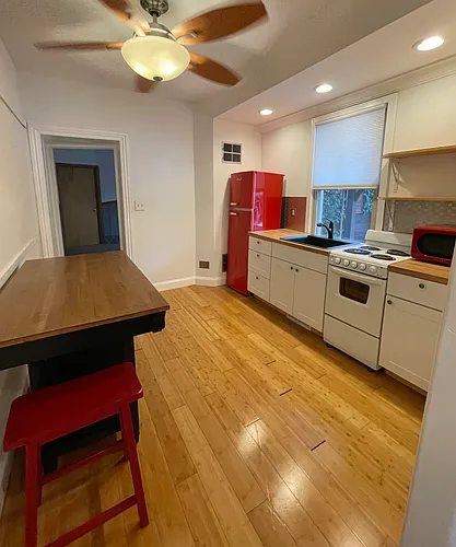 207 Main St #1R Photo 1
