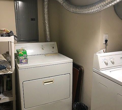 4th image of 1521 N Bouvier St #1