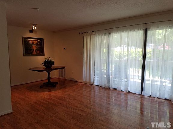 2nd image of 500 Umstead Dr #F