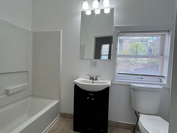 5th image of 2225 N 17th St