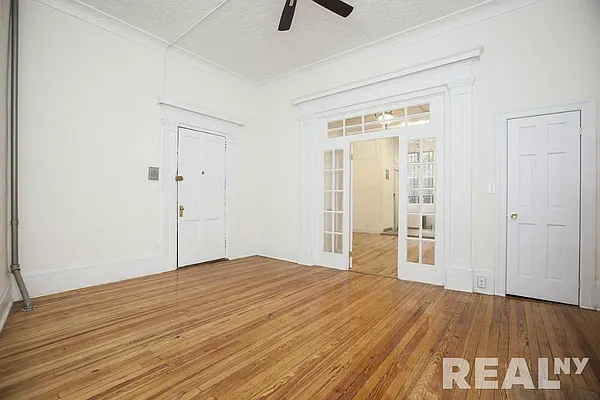 Rented by REAL New York | media 14