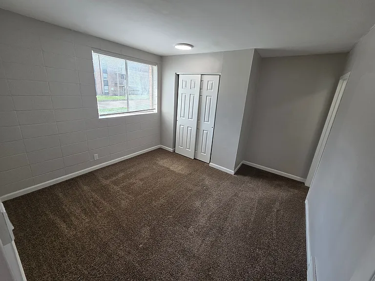 Campus View Apartments — Photo 17