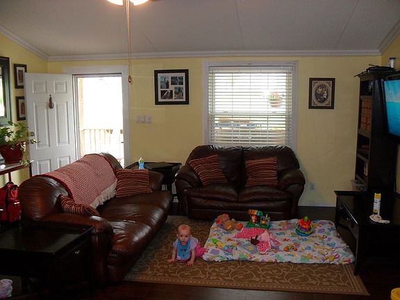 2nd image of 222 Wesley Dr