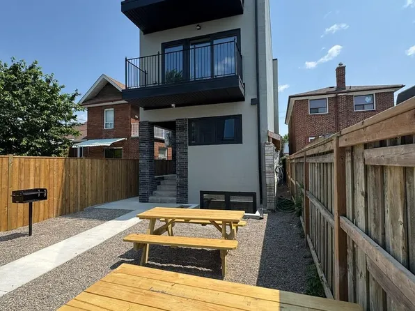 50 Castleton Ave Unit 3, Toronto, ON M6N 3Z5