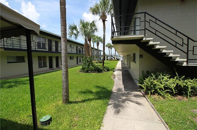 1st image of 4328 Edgewater Dr APT E102