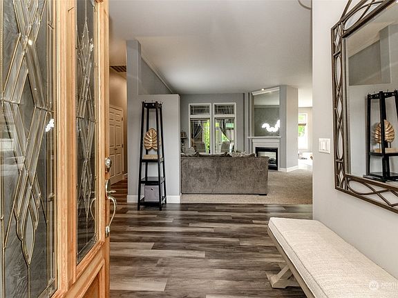 5th image of 15507 147th Avenue Ct E