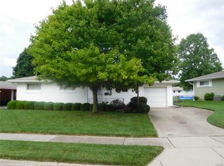 1212 Highview Dr, Fairborn, OH