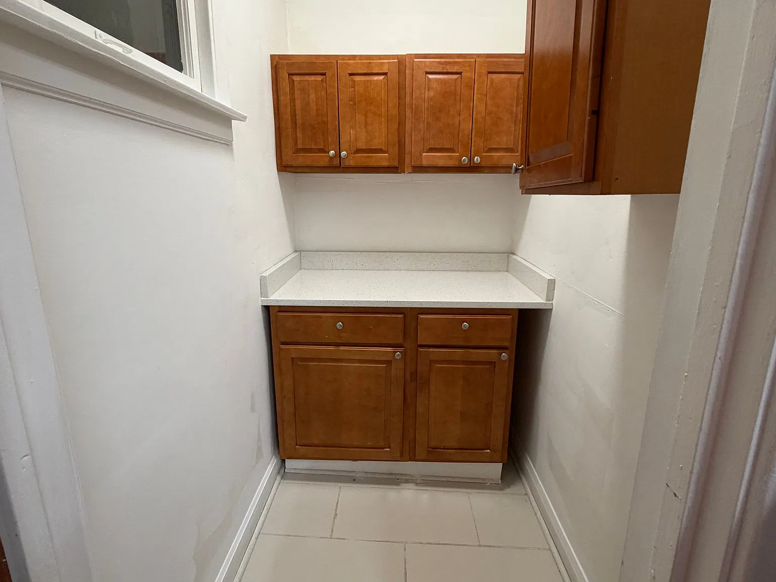 Spacious 3 Bedroom Apartment in Chicago Lawn — Photo 2