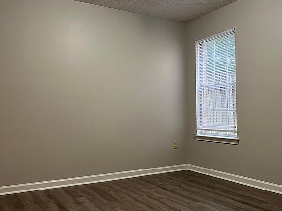 5th image of 6686 Whitten Pine Dr