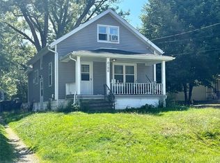 2196 Savoy Ave, Akron, OH 44305