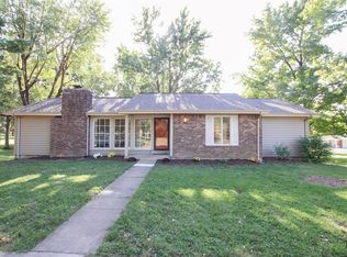 1772 Meadowdale Dr, Saint Louis, MO