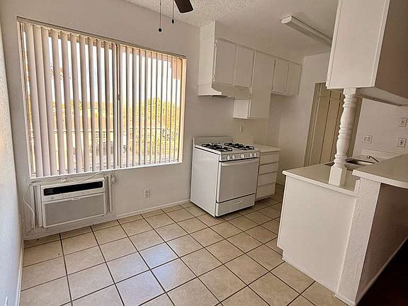 5th image of 316 E Avenue Q #9